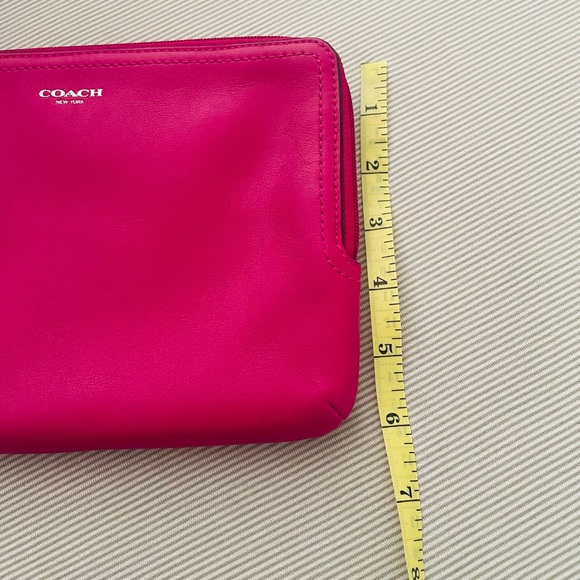 Coach Large Wristlet - Picture 5 of 6